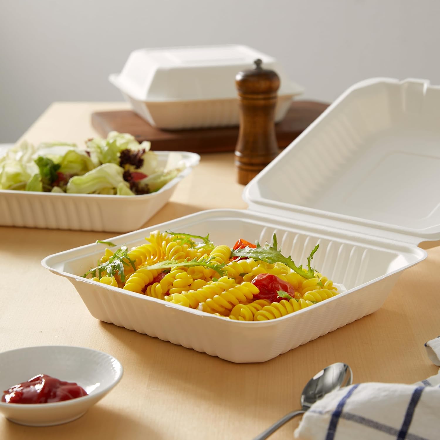 9x9-white-bagasse-clamshell